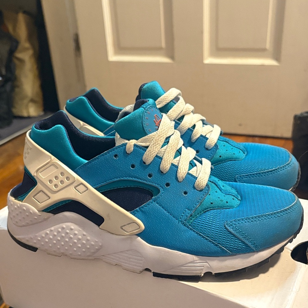 Boys Nike Huaraches Sneakers